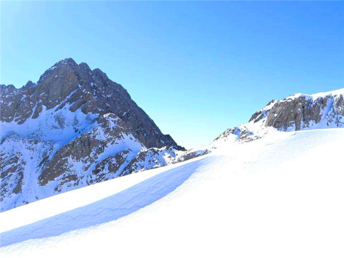 在丽江报团去玉龙雪山一日游多少钱—玉龙雪山景点图片