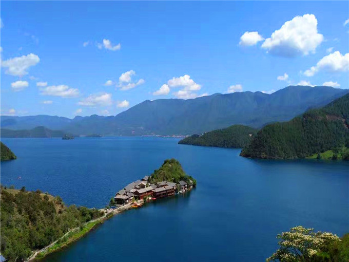 云南丽江泸沽湖一日游—泸沽湖旅游景点图片