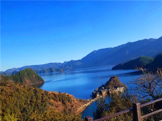 丽江去泸沽湖一日游报团多少钱—泸沽湖旅游景点图片