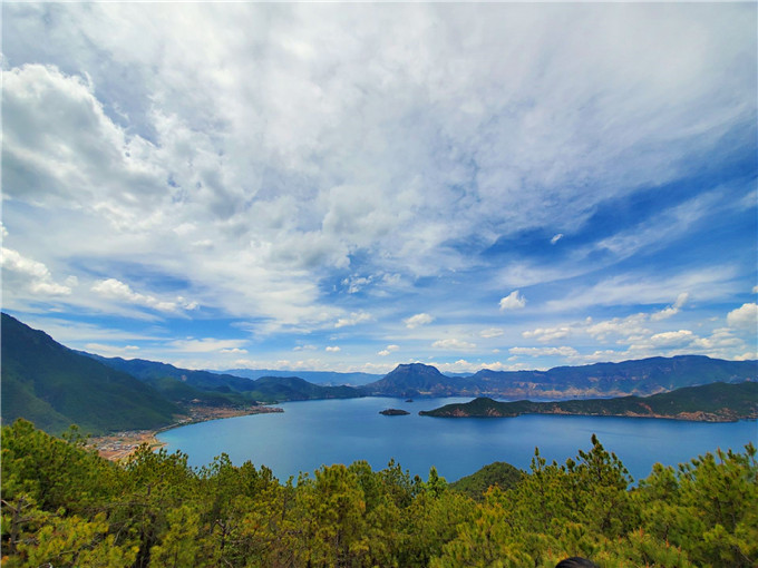 丽江泸沽湖一日游大概要多少钱—泸沽湖旅游景点图片