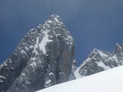 玉龙雪山海拔高度多少米？