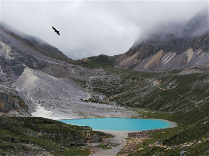 云南香格里拉梅里雪山旅游攻略—梅里雪山冰湖